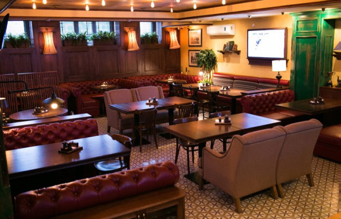 Pool Bar & Grill