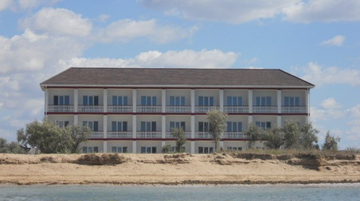 Royal beach club